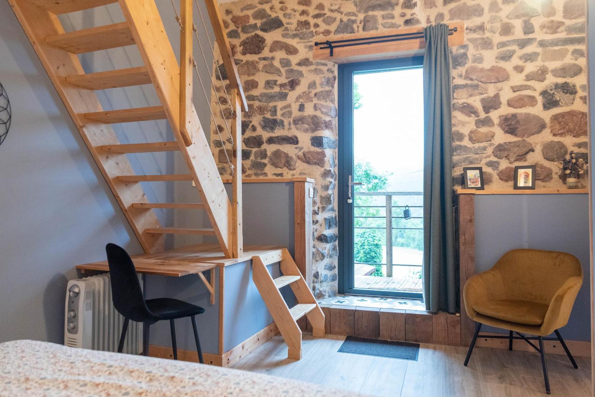 Les Balcons De La Terrasse Bed & Breakfast Arsac-en-Velay Exterior photo