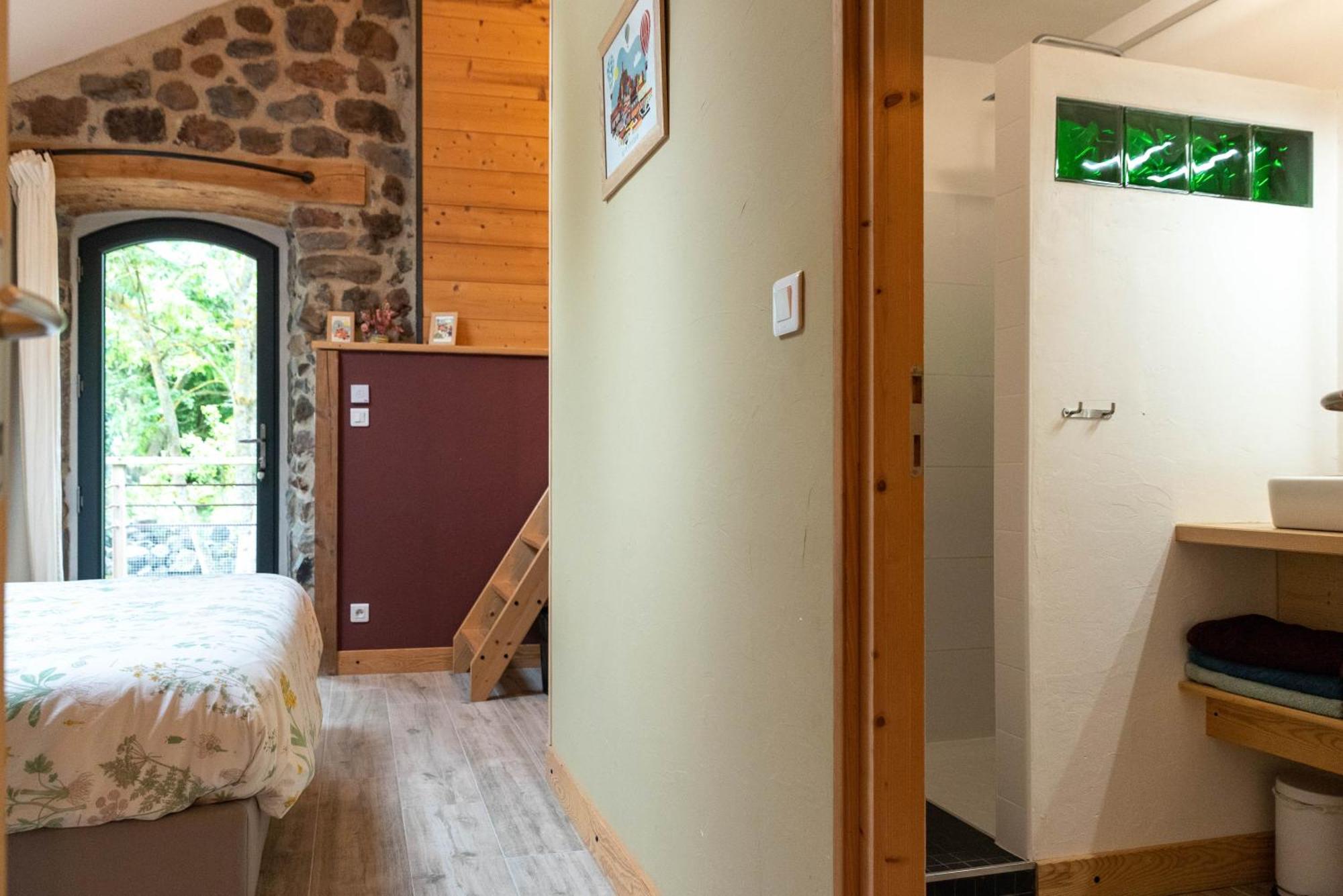 Les Balcons De La Terrasse Bed & Breakfast Arsac-en-Velay Exterior photo