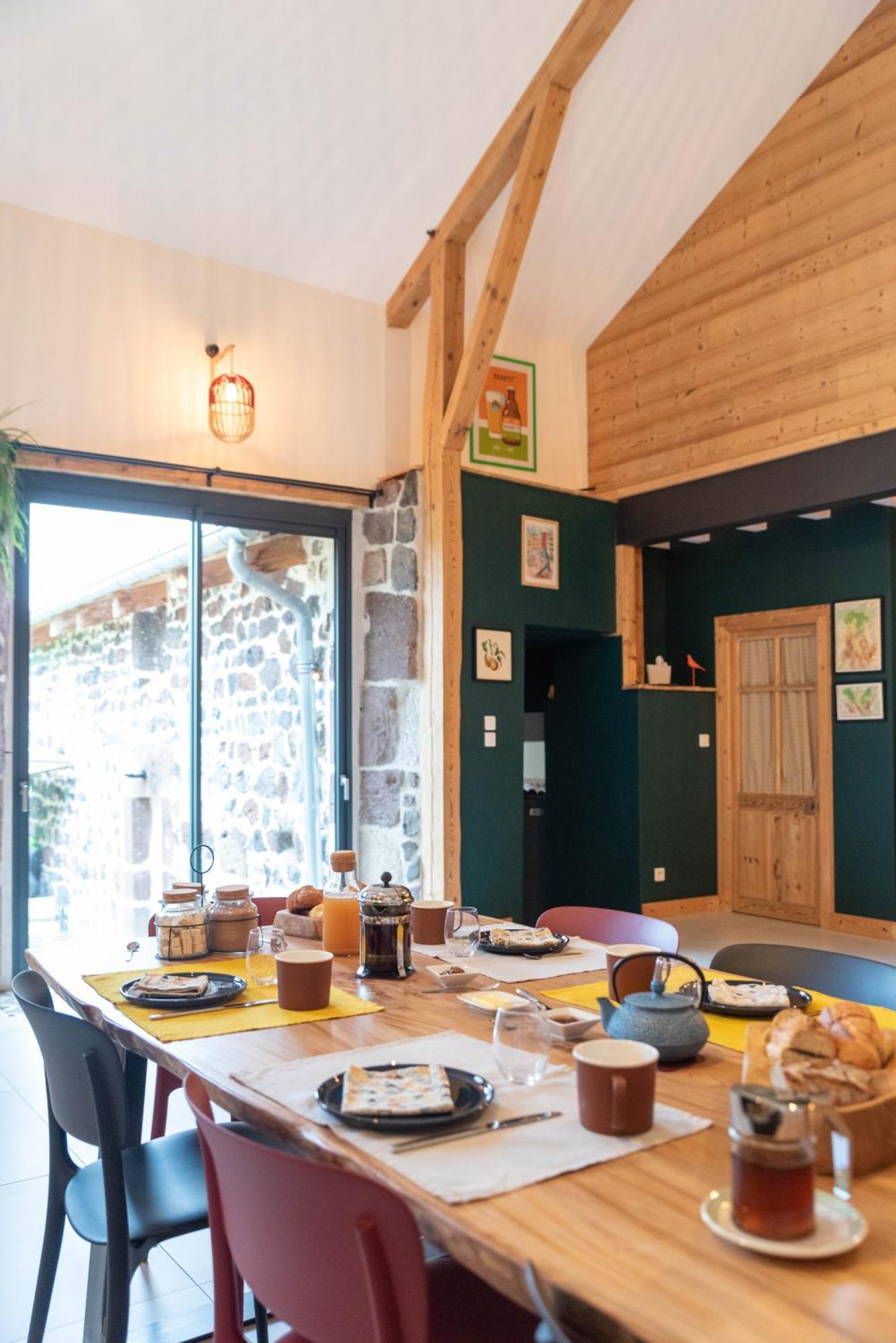 Les Balcons De La Terrasse Bed & Breakfast Arsac-en-Velay Exterior photo