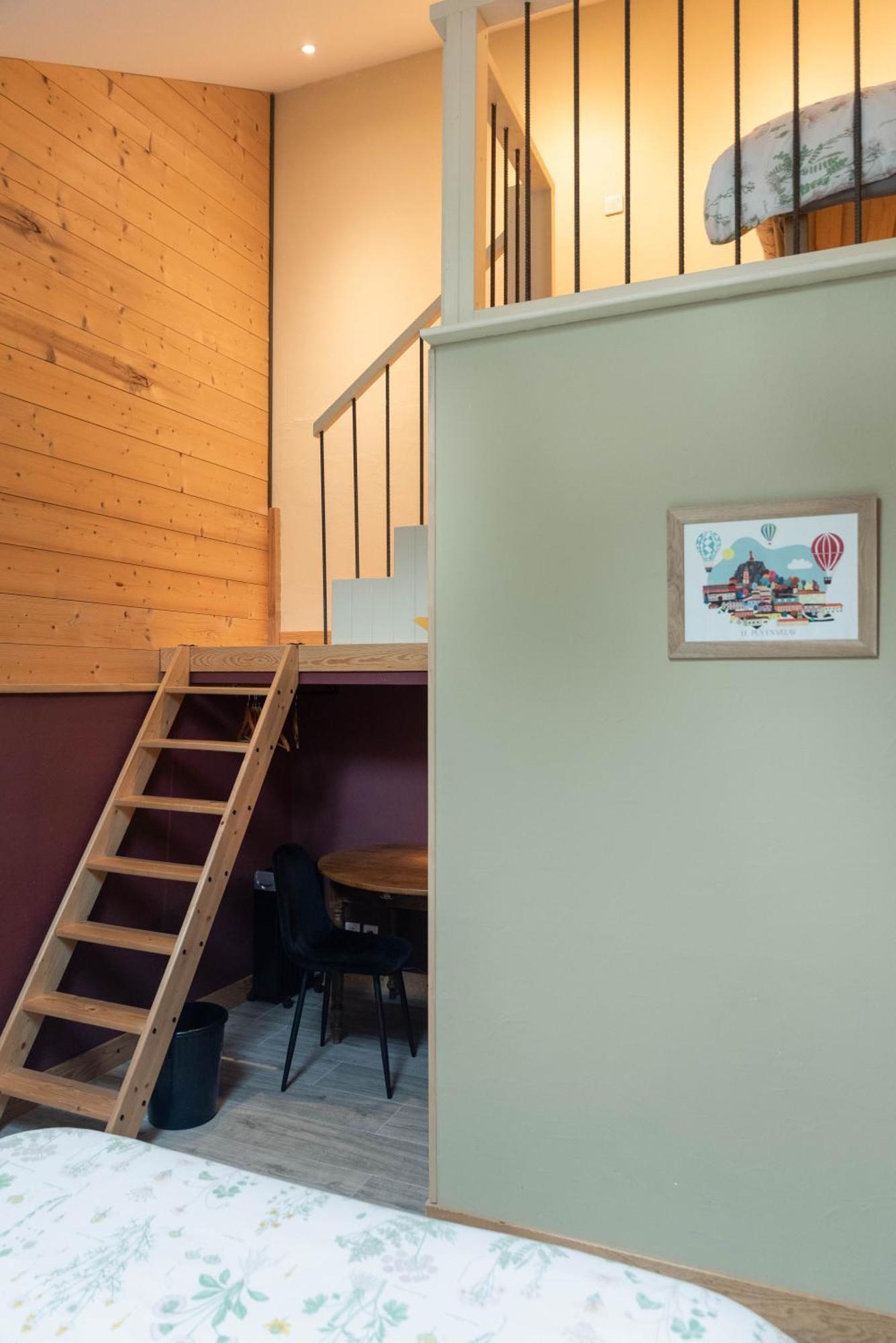 Les Balcons De La Terrasse Bed & Breakfast Arsac-en-Velay Exterior photo